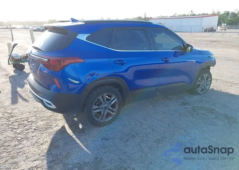 2021 Kia Seltos S z USA, uszkodzony, nr VIN KNDEU2AAXM7107941